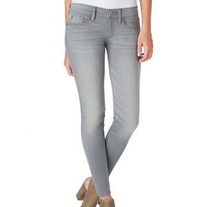 Denizen from Levies low rise jeggings 🤍